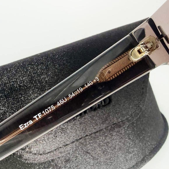 ✨ **NEW** Tom Ford Ezra Sunglasses TF1075 45U Transparent - AUTHENTIC - Picture 3 of 5